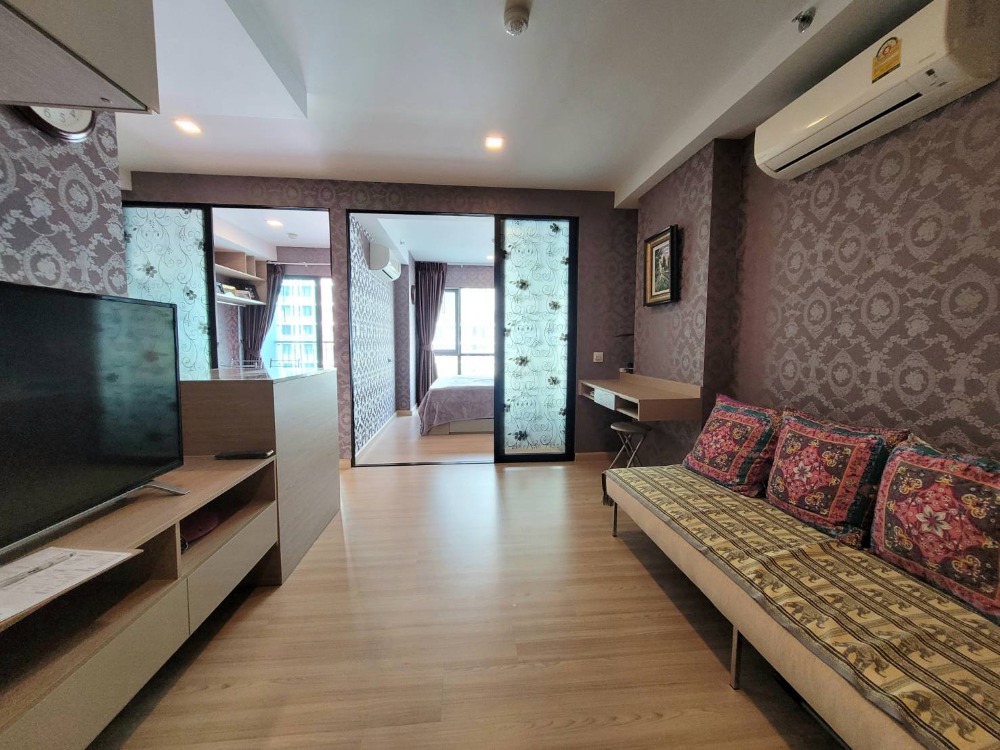 For SaleCondoVipawadee, Don Mueang, Lak Si : Urgent sale!! Condo Knightbridge Skycity Saphanmai (Knightbridge Skycity Saphanmai), good location, next to BTS Sai Yut, fully furnished and electrical appliances, ready to move in.