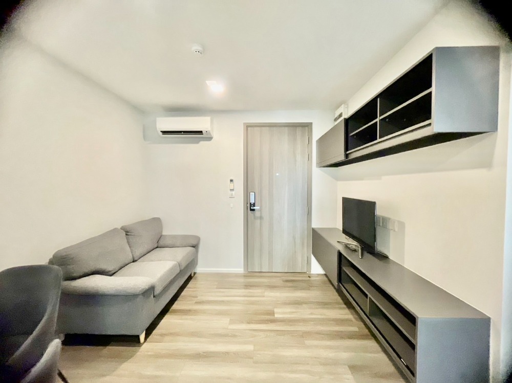 For RentCondoSapankwai,Jatujak : Notting Hill Chatuchak Interchange 🏙️ Type: 2 bedroom, 1 bathroom condo 🛏️🚿