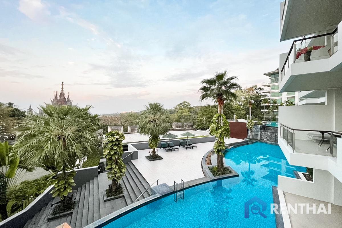 For SaleCondoPattaya, Bangsaen, Chonburi : Condominium with Private Beach  Pattaya