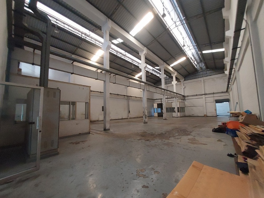 For SaleFactorySamut Prakan,Samrong : Mini factory for sale (formerly a printing house) factory with office building It is a 2-story warehouse with an area of ​​176 sq m.