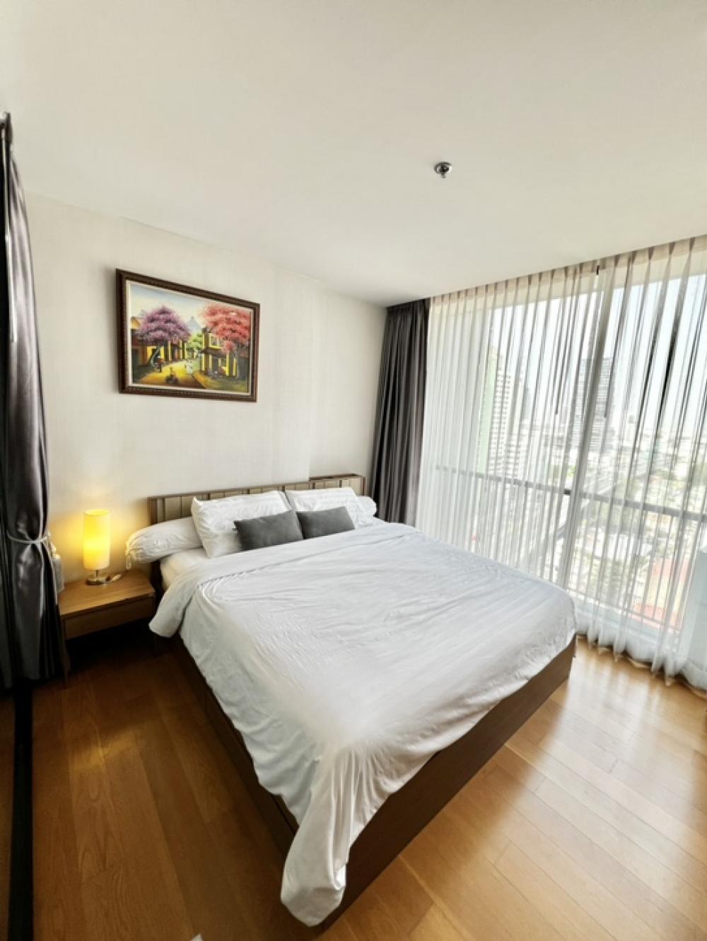 For RentCondoSathorn, Narathiwat : *Condo for rent Noble Revo Silom 20,000 baht 1 bedroom 34 sq m. BTS Surasak (170 meters) near Silom, Sathorn, Chulalongkorn, Samyan, Saladaeng, Lumpini, Chidlom, Ploenchit, Asoke, Sukhumvit, Phrom Phong, Emquartier