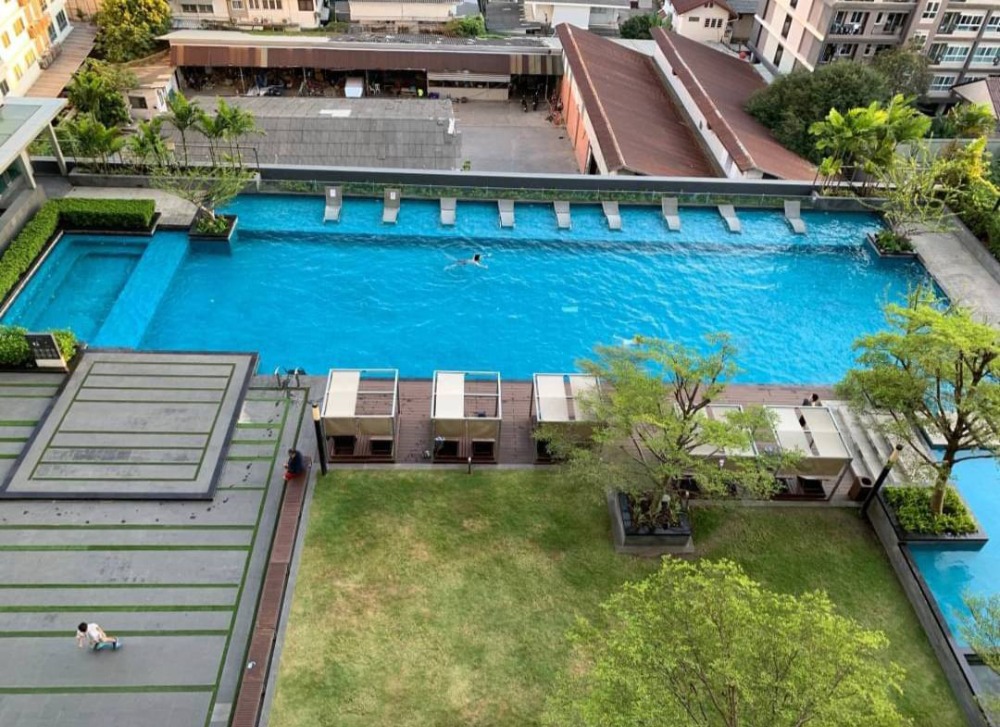 For SaleCondoSukhumvit, Asoke, Thonglor : Urgent sale!! 2 bedrooms, 69 sq.m. Pool view, Beauti unit, ready to move in, Siri at Sukhumvit, next to BTS Thonglor.