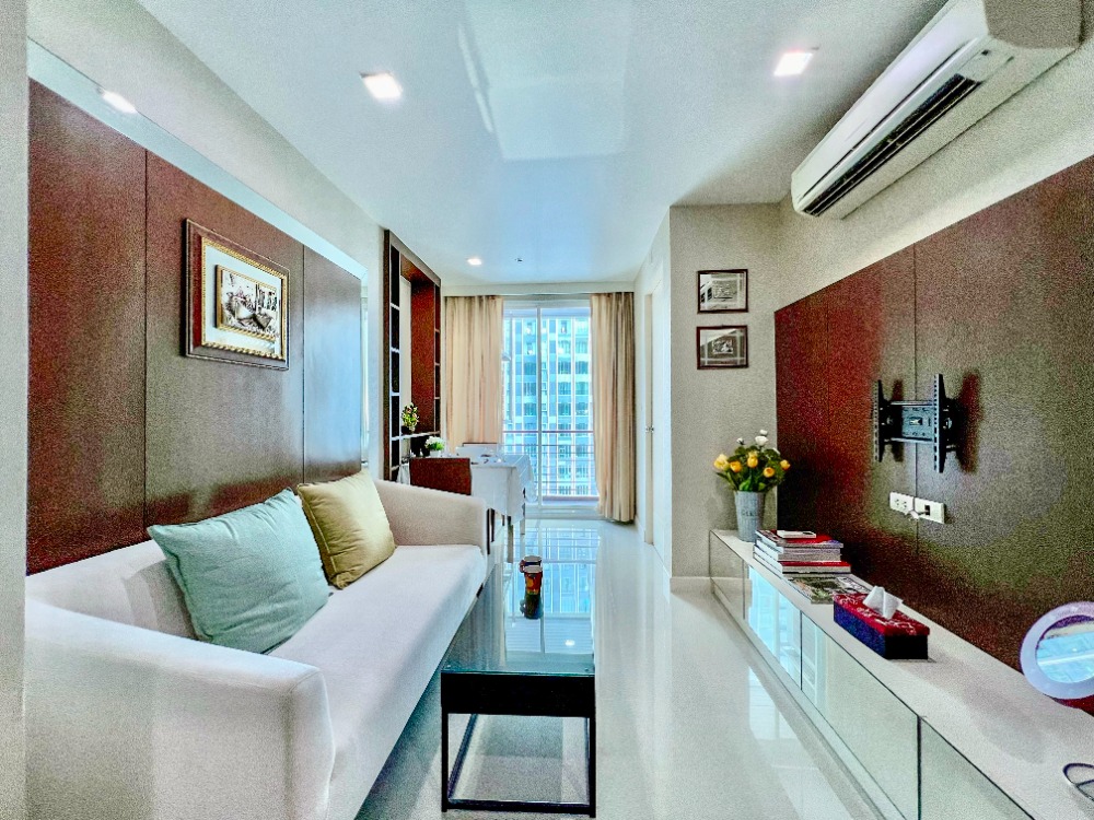 For SaleCondoSiam Paragon ,Chulalongkorn,Samyan : Condo for sale Wish@Samyan, next to Si Phraya Road. Near MRT Samyan