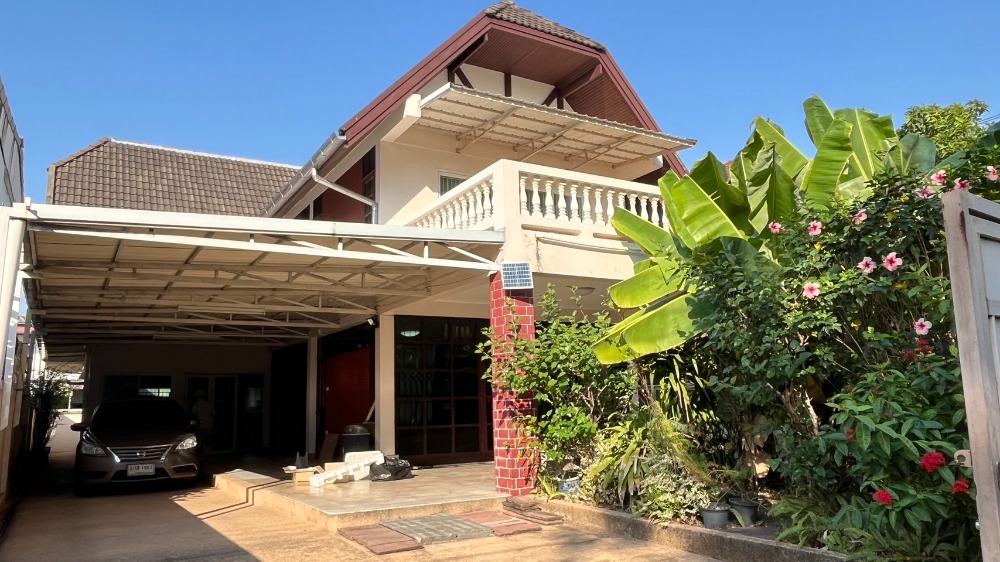 For SaleHouseRattanathibet, Sanambinna : For Sale: Beautiful Single House in Soi Samakkhi, Prachanivej 2 Village, Near The Mall Ngamwongwan