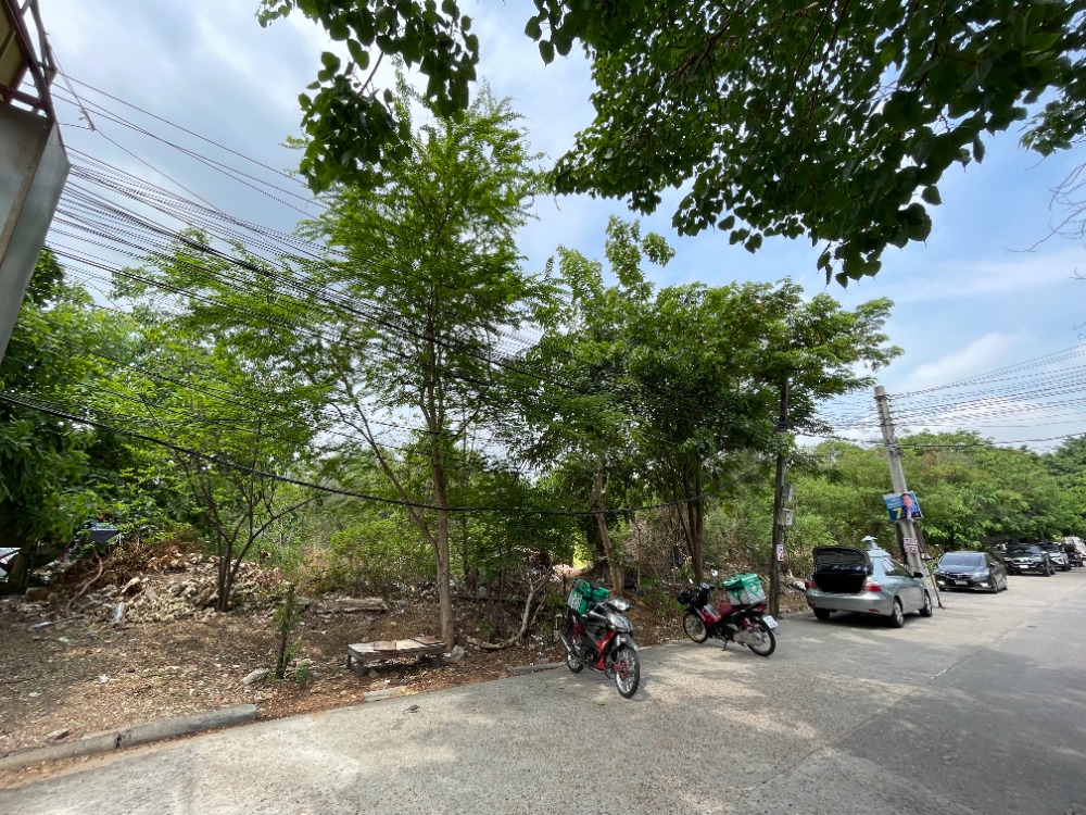 For SaleLandVipawadee, Don Mueang, Lak Si : Land for Sale in Donmuang Area 10 Rais (4,000 Sq.wah)