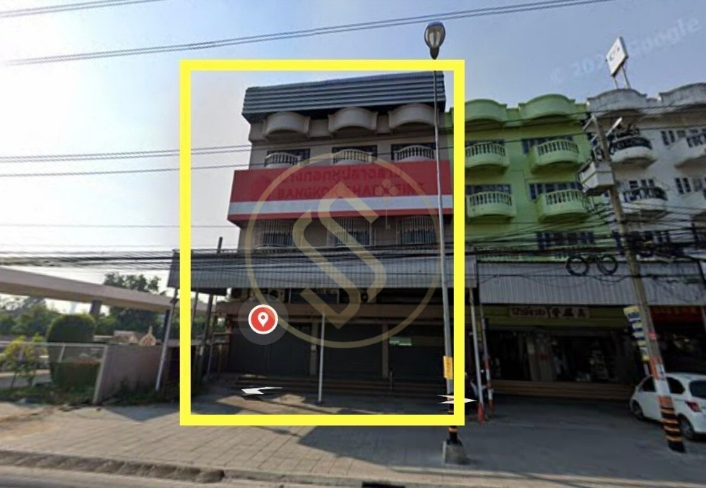 For SaleShophouseSamut Prakan,Samrong : Urgent sale!! Commercial building, 3 units, 4.5 floors, on Srinakarin Road, 95 sq m., 1,000 sq m., good condition, near wholesale, Srinakarin, only 800 meters.