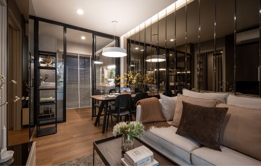 Sale DownCondoAri,Anusaowaree : Nue Evo Ari 54.30 sq m. Sale down payment 766,000 baht (before 15 April 2024) High Rise condo in Soi Ari 1, near BTS Ari 300 meters.