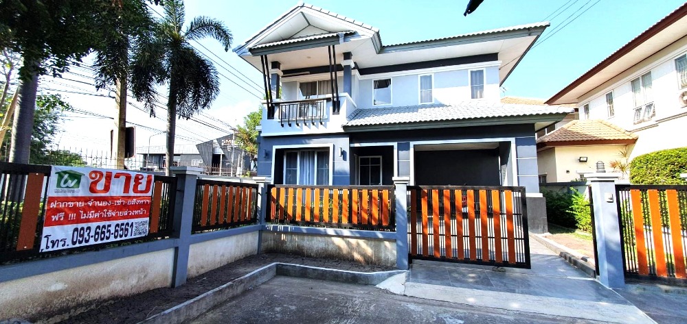 For SaleHousePathum Thani,Rangsit, Thammasat : For sale: 2-story detached house, corner house, Baan Fah Green Park Village, Rangsit, Khlong 3, area 56.8 sq m., 3 bedrooms, 2 bathrooms, fully decorated, very beautiful. Convenient travel on many routes, close to BTS Khu Khot station.