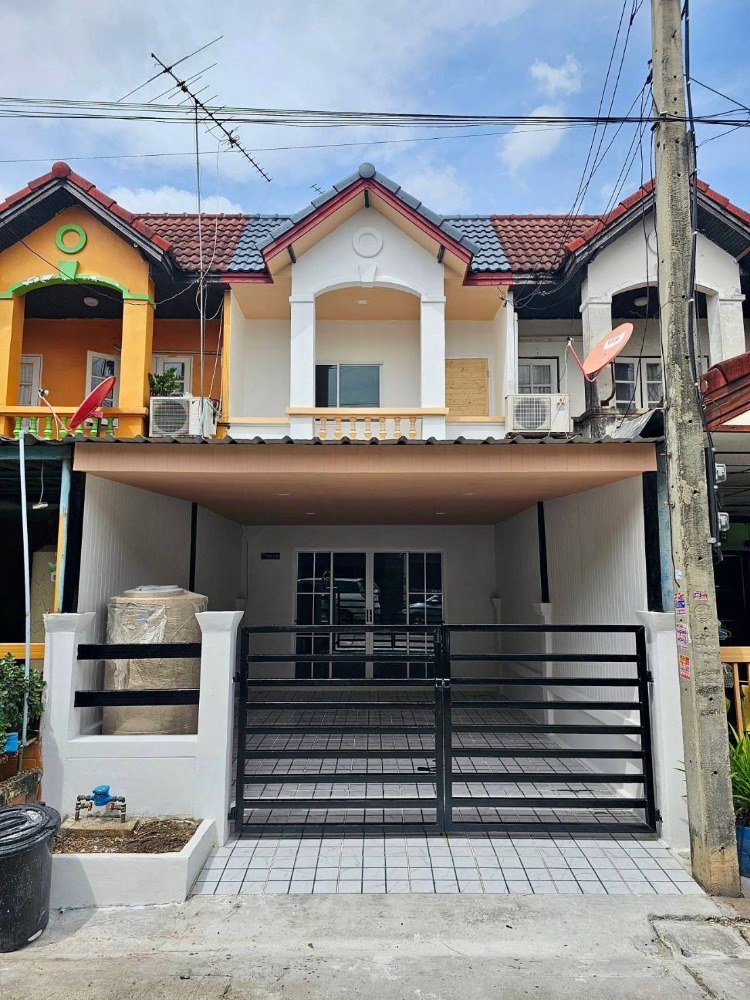 For SaleTownhouseNawamin, Ramindra : 2-story townhouse, Arunthon Village. Fashion Island, The Promenade, Central Ramindra, Siam Park, Safari World, Pink Line BTS Station.