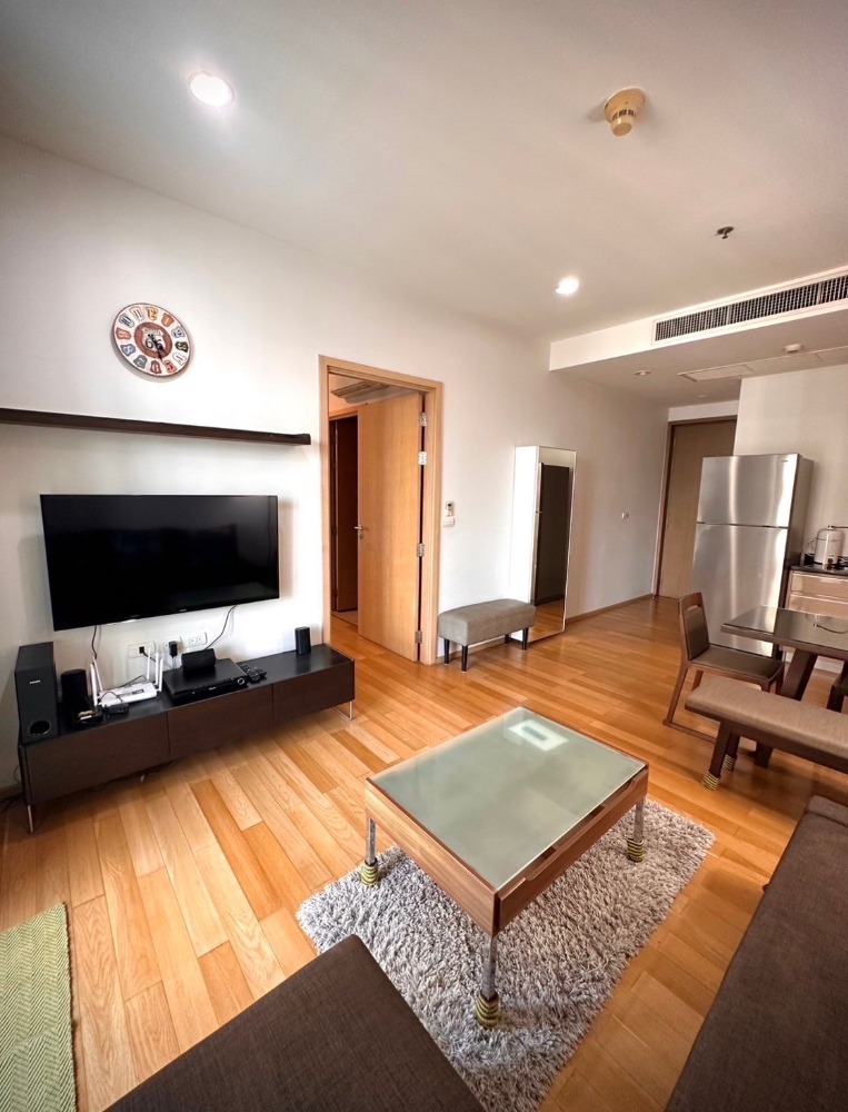 ให้เช่าคอนโดสุขุมวิท อโศก ทองหล่อ : 1 BR 57 sqm Condo at 39 By Sansiri near BTS Phrom Phong