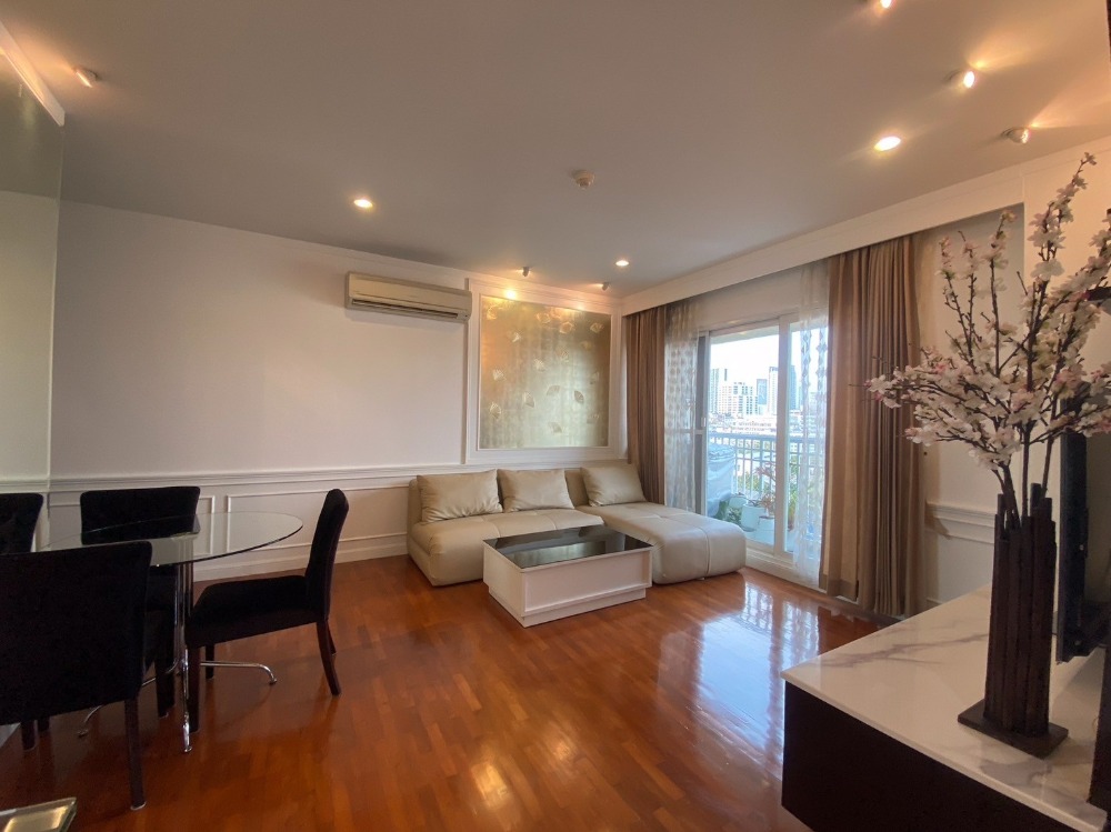 For RentCondoSathorn, Narathiwat : Condo for rent, Baan Siri Sathorn, beautifully decorated room, fully furnished. Ready to move in