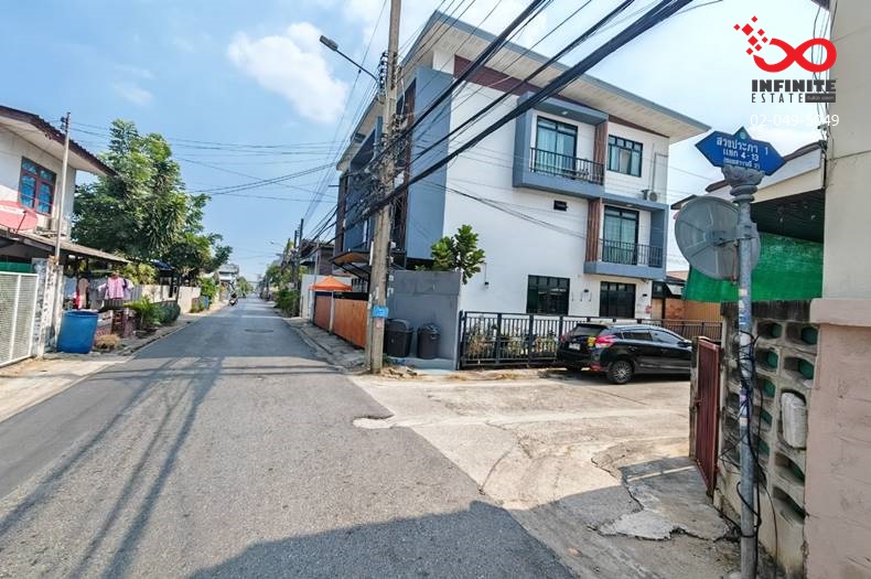 For SaleLandVipawadee, Don Mueang, Lak Si : Land for sale, 380 square wah, Soi Songprapha 1, Intersection 4, Songprapha Road.