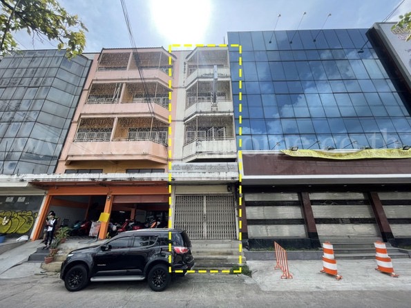 For SaleShop HouseBang kae, Phetkasem : Commercial building next to Kanchanaphisek Road, Bang Khae