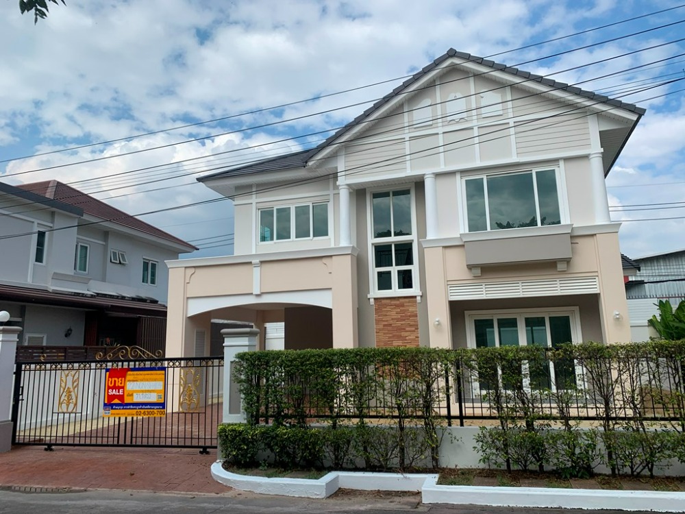 For SaleHouseNonthaburi, Bang Yai, Bangbuathong : 💝 2-story renovated house with shuttle to the Purple Line BTS station 🏠