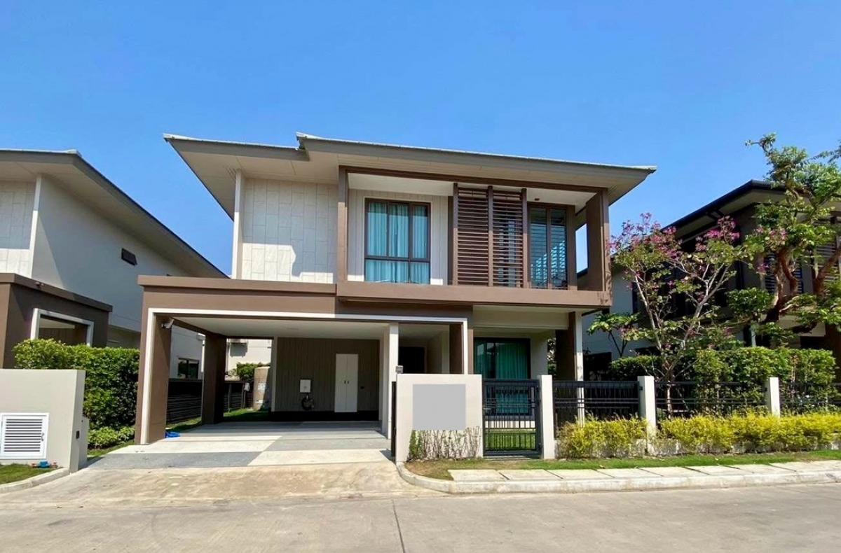 For RentHousePattanakan, Srinakarin : 🌟For Rent: Detached House in Burasiri Krungthep Kreetha. This 2-storey detached house features 4 bedrooms and 4 bathrooms. It’s nicely decorated and fully furnished.💥Rental Fee: 130,000 THB/Month