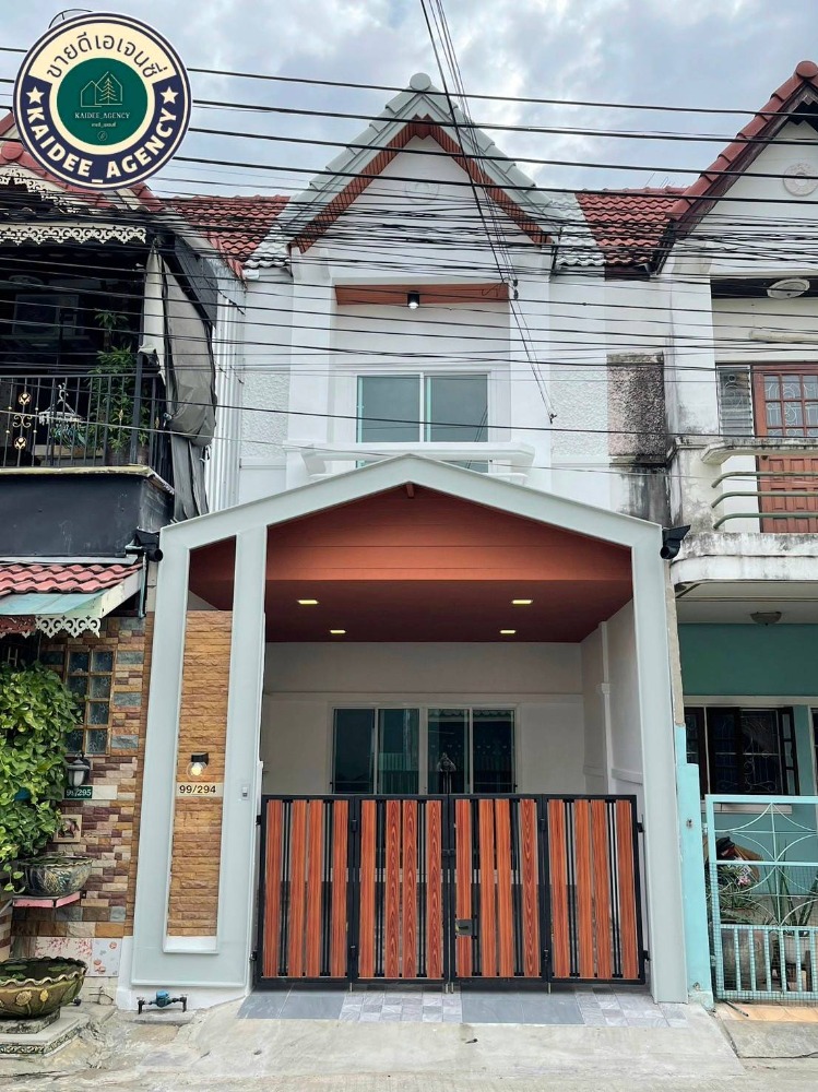 For SaleTownhouseNawamin, Ramindra : 2-story townhouse, Maruay Village 1, Soi 2, Phahonyothin 54/1, Or Ngoen, Theparak, Saphan Mai, BTS Sukhumvit Line, Watcharaphon, Permsin, Chatuchot, along Khlong Song, Lam Luk Ka, Nimit Mai, Phraya Suren, Hathairat.