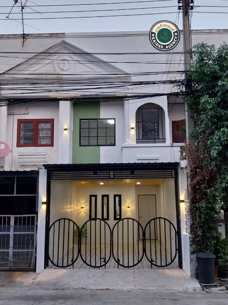 For SaleTownhouseNawamin, Ramindra : 2-story townhouse, Sriwimon Ville Village, Or Ngoen, Theparak, Saphan Mai, BTS Sukhumvit Line, Watcharaphon, Permsin, Chatuchot, along Khlong Song, Lam Luk Ka, Nimit Mai, Phraya Suren, Hathairat.