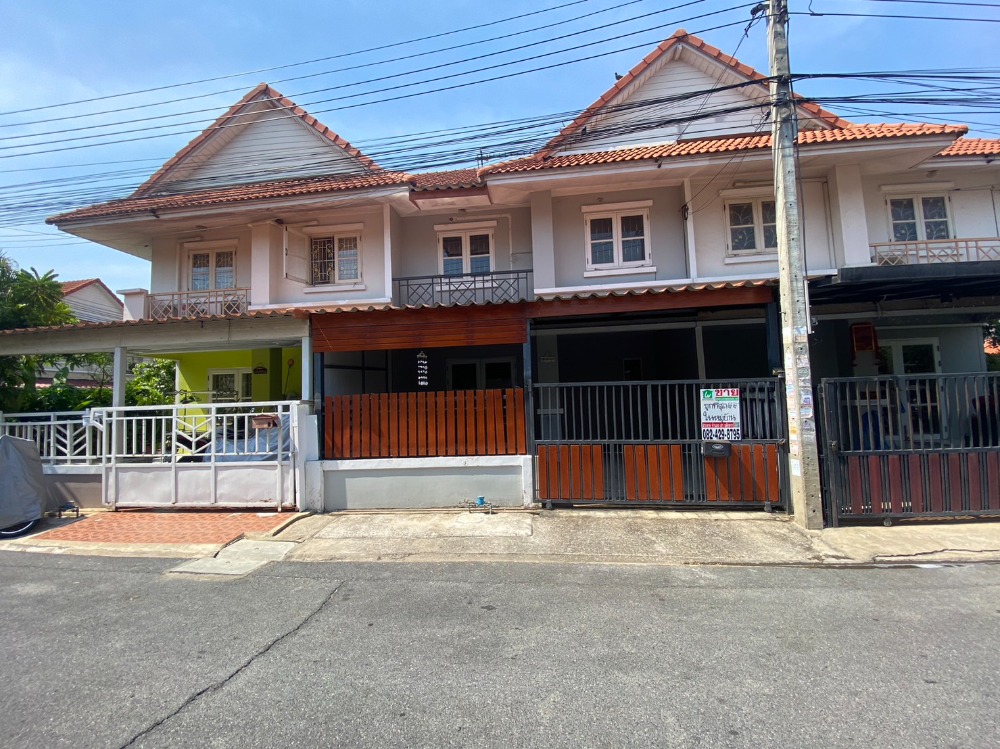 For SaleHouseNonthaburi, Bang Yai, Bangbuathong : Townhouse for sale, Pruksa 21, house ready to move in Near Central Westgate, Khlong Thanon, Khlong Bang Phai BTS Station, near the expressway, near the BTS.