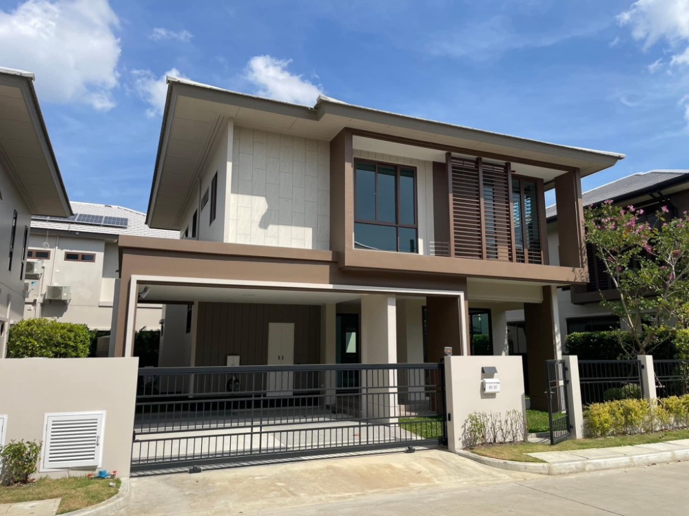 ให้เช่าบ้านพัฒนาการ ศรีนครินทร์ : ● Ready to move in ● บ้านเดี่ยว 2 ชั้น 56.00 ตร.ว. | 4 ห้องนอน ตกแต่งครบ | ใกล้ The Paseo Town รามคำแหง 3.5 กม., The Mall บางกะปิ 3.5 กม.