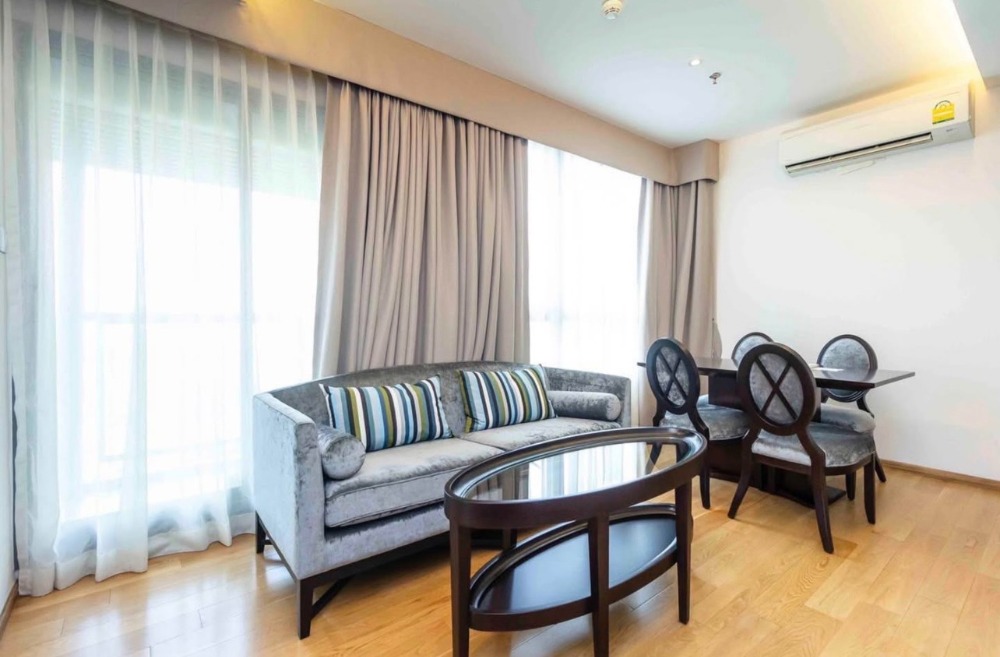 For RentCondoSukhumvit, Asoke, Thonglor : 📌Ready to move in Condo  H Sukhumvit 43  📌 Line : @jhrrealestate