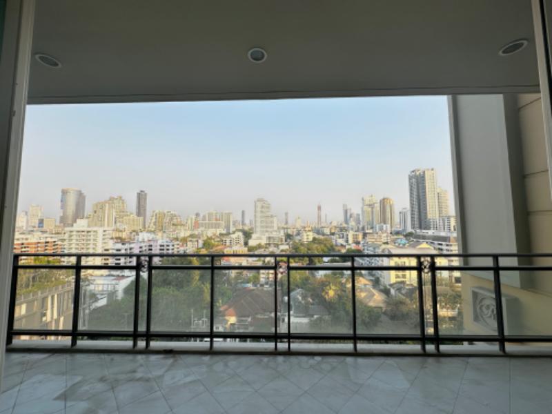 For SaleCondoSukhumvit, Asoke, Thonglor : Condo For Sale Royce Private Residence Sukhumvit 31 2 Bedroom 2 Bathroom 111.33 sqm