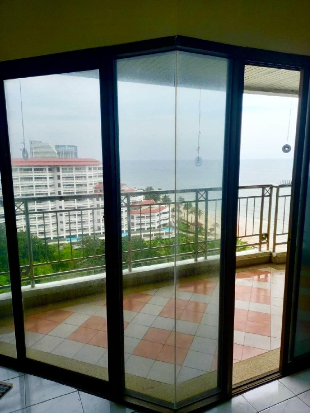 For SaleCondoCha-am Phetchaburi : Condo for sale, 61 sq m., 11th floor, next to the Cha-am sea.