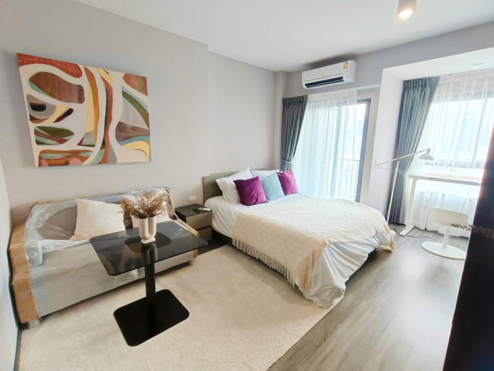 For RentCondoSiam Paragon ,Chulalongkorn,Samyan : Ideo Chula - Samyan【𝐑𝐄𝐍𝐓】🔥Studio room, chicly decorated, city view, good common area, 24 hour fitness, has wifi, near Samyan MRT, ready to move in🔥 Contact Line ID: @hacondo