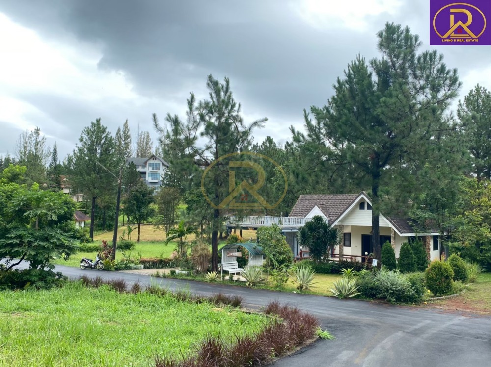 For SaleHousePhetchabun : Selling cheap, free transfer, ready to move in, suitable for investment, vacation home for sale. Khao Kho Highland house for sale Near Wat Phra That Pha Son Kaew, Khaem Son Subdistrict, Khao Kho District, Phetchabun Province.