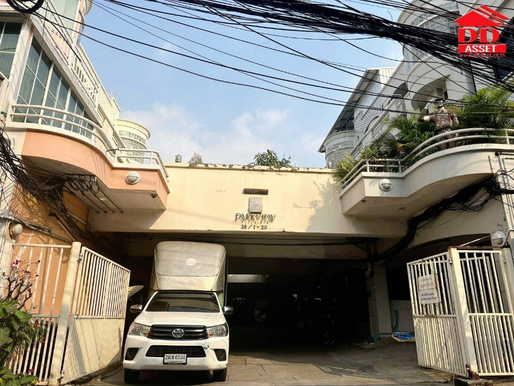 For SaleTownhouseRamkhamhaeng, Hua Mak : Townhome for sale, 3 and a half floors, Soi Ramkhamhaeng 43/1 Soi Bodindecha School, code T8031