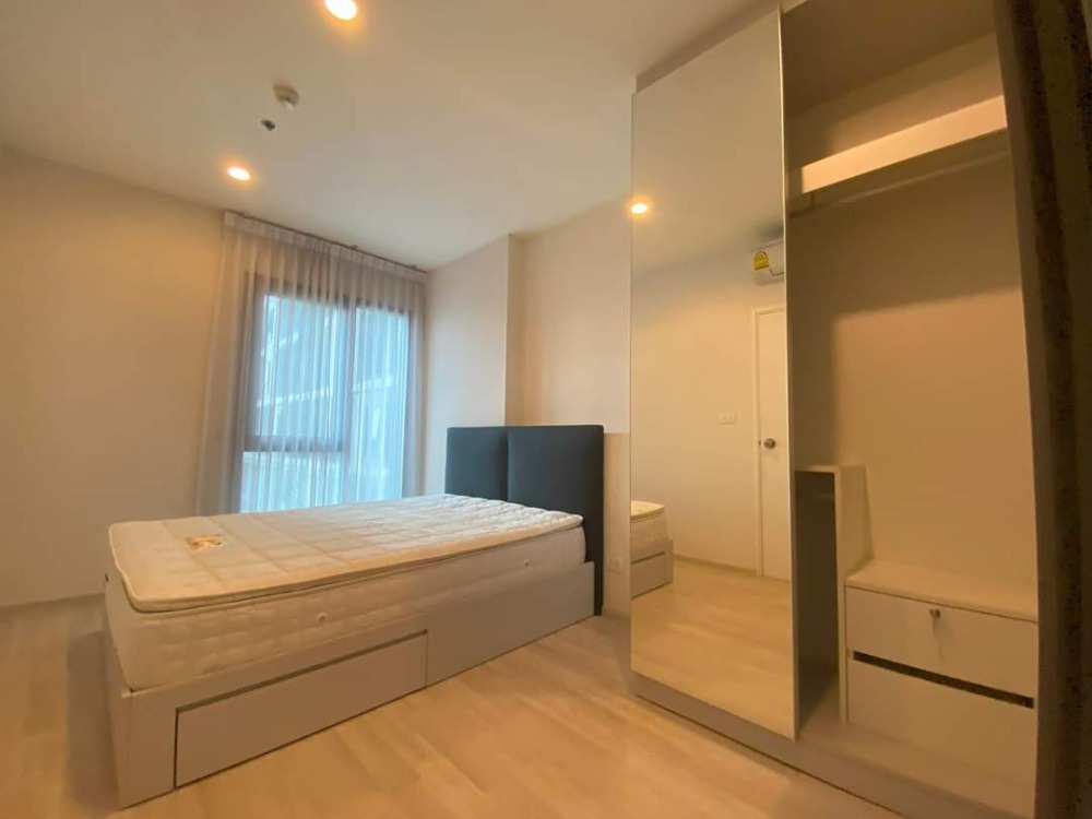 For RentCondoRatchadapisek, Huaikwang, Suttisan : For rent: Centric Ratchada-Huai Khwang, size MRT Huai Khwang, room 32 sq m, 5th floor.