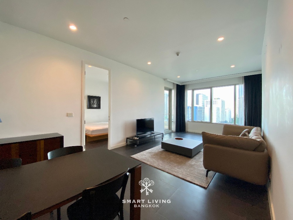 For SaleCondoWitthayu, Chidlom, Langsuan, Ploenchit : 🌟For sale 2 beds unit, 108 square meters, at 185 Rajadamri. Newly furnished with a spacious balcony offering beautiful views of The Royal Bangkok Sports Club. Close to BTS Rajadamri.