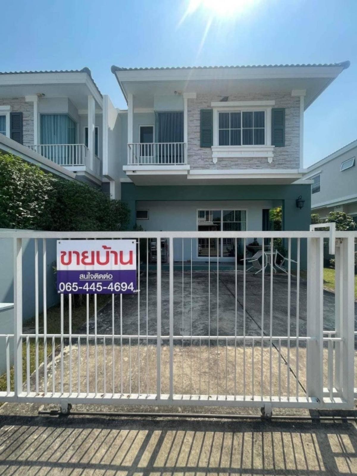 For SaleHousePhutthamonthon, Salaya : Villaggio Pinklao - Salaya Semi-detached house ready to move in (Villaggio Pinklao - Salaya ‼️ Negotiable, ready to finish.