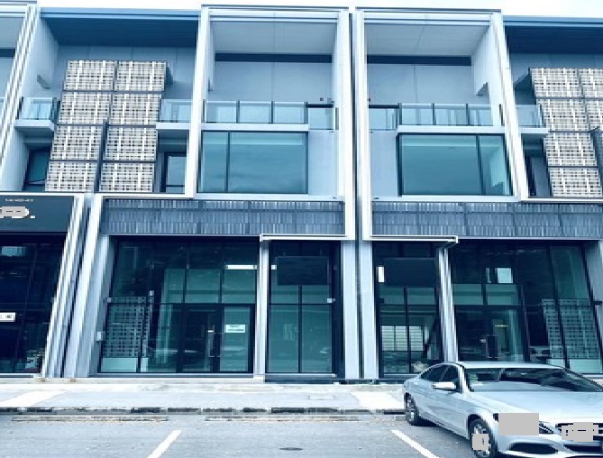 For RentHome OfficeLadkrabang, Suwannaphum Airport : For Rent Office building for rent, commercial building, 4 floors, Cascade-Bangna project, Km.5 Cascade Bangna, new building condition / air-conditioned throughout the building / suitable as an office, can register a company