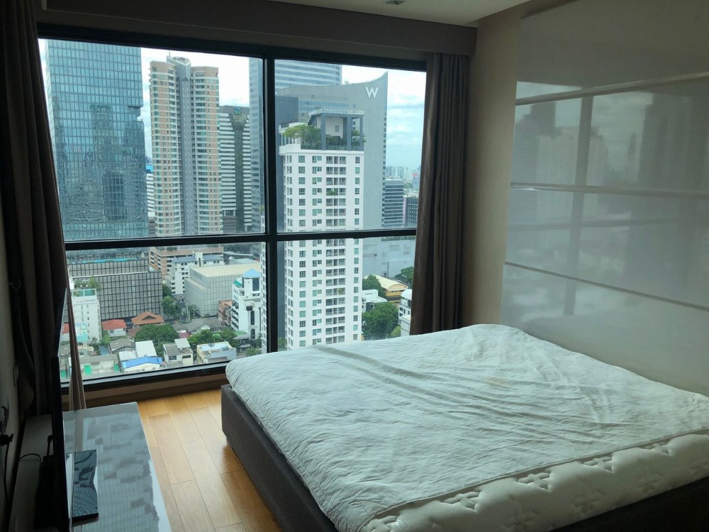 For RentCondoSathorn, Narathiwat : The Address Sathorn【𝐒𝐄𝐋𝐋 & 𝐑𝐄𝐍𝐓】🔥 Large room near BTS St. Louis, good price, convenient to travel with a bathtub!  🔥 Contact Line ID: @hacondo