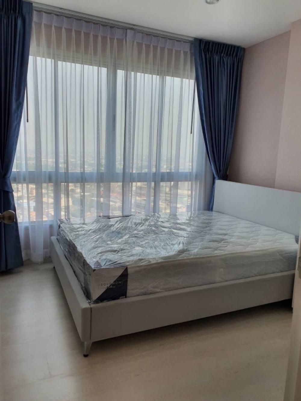 For RentCondoBang kae, Phetkasem : Condo for rent The Produigy Petchkasem 62, near MRT, Bang Khae and Bang Khae market. Easy to find. Interested in making an appointment to see the room.