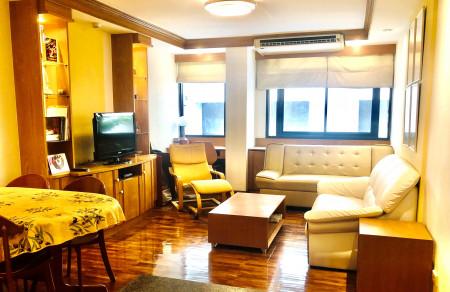 For SaleCondoSilom, Saladaeng, Bangrak : For Sale Pipat Place 1 Bed 5.2 mb