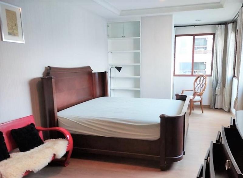 For RentCondoWitthayu, Chidlom, Langsuan, Ploenchit : For Rent The Crest Ruamrudee 2 Bed 40,000