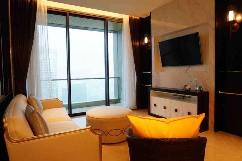 For RentCondoWitthayu, Chidlom, Langsuan, Ploenchit : For Rent Sindhorn Residence 2 Bed 99,000