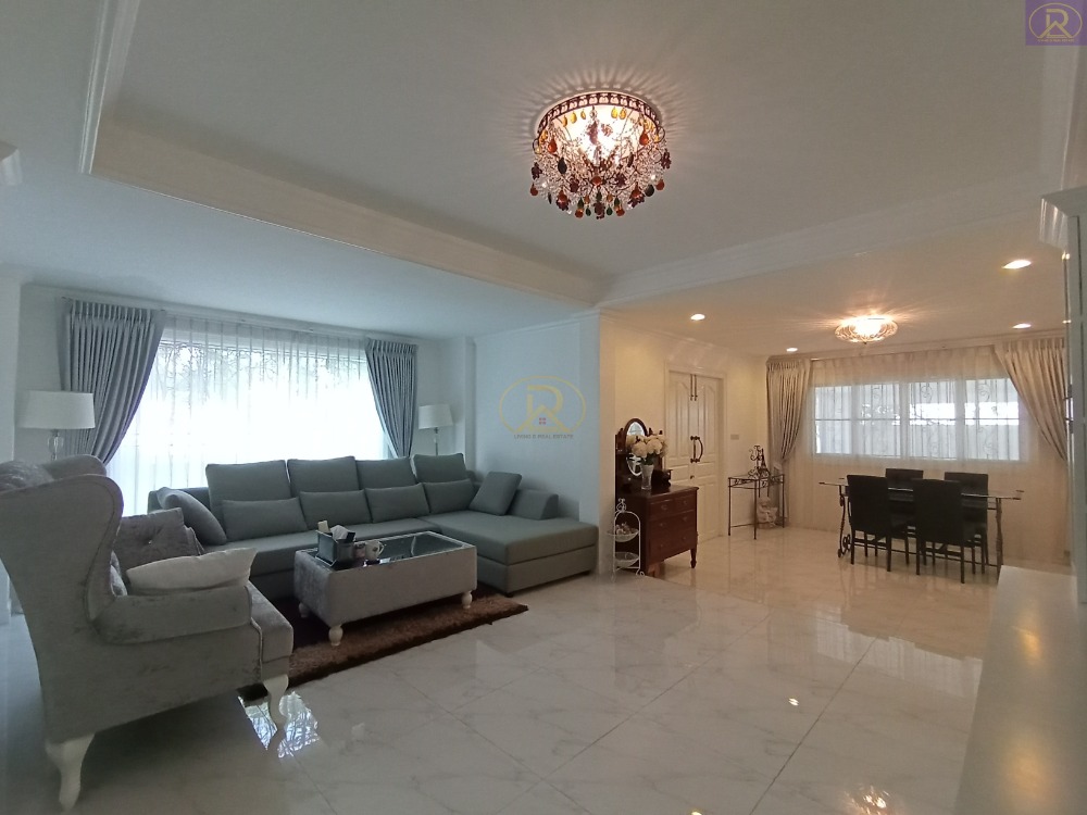 For SaleHousePattaya, Bangsaen, Chonburi : Sam Muk Thani Village, Bang Saen, for sale, 2-story detached house, large house, very beautiful, near Khao Sam Muk - Bang Saen Beach, Saen Suk Subdistrict, Mueang Chon Buri District, Chon Buri Province.