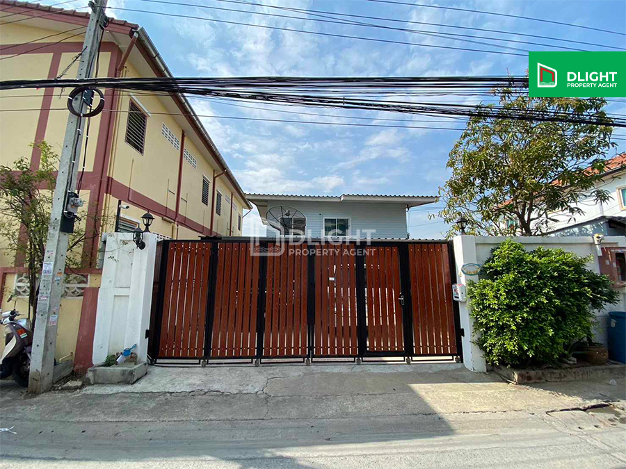 For SaleHouseNonthaburi, Bang Yai, Bangbuathong : 2-story detached house, self-built, Nonthaburi, for sale with one-story building, 5 rental rooms, 83 sq m, 3 bedrooms, 2 bathrooms, price 4.5 million baht.