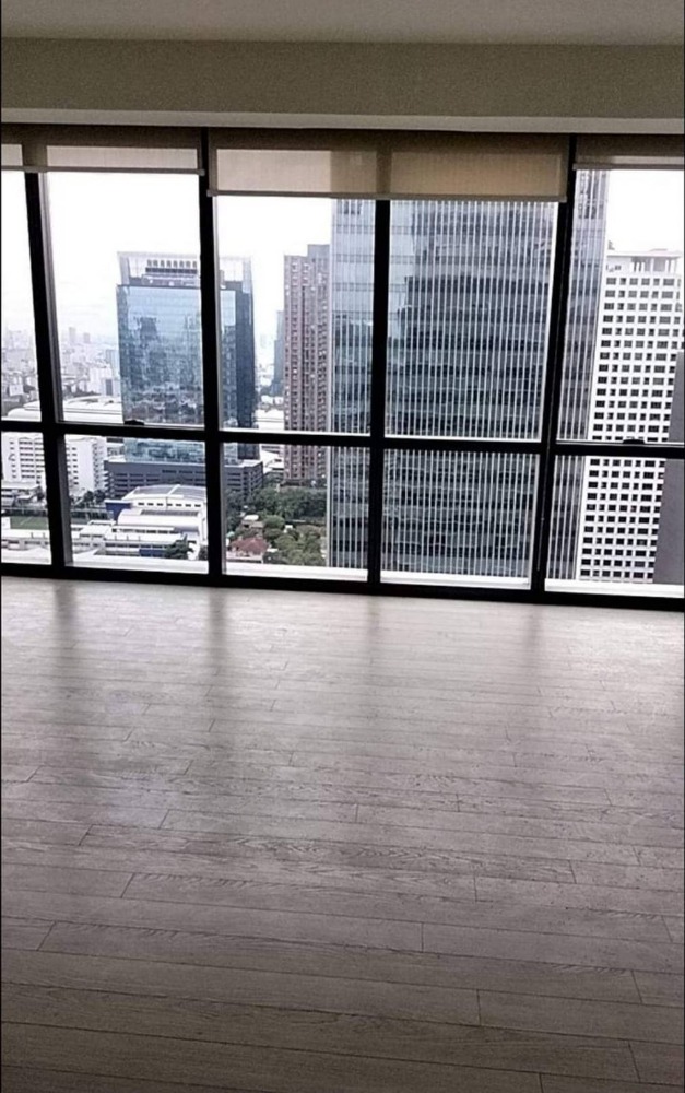 ขายคอนโดสุขุมวิท อโศก ทองหล่อ : The Room Sukhumvit 21 : เดอะ รูม สุขุมวิท 21 (fl.28) : 1 ห้องนอน Duplex / ยังไม่เคยเข้าอยู่