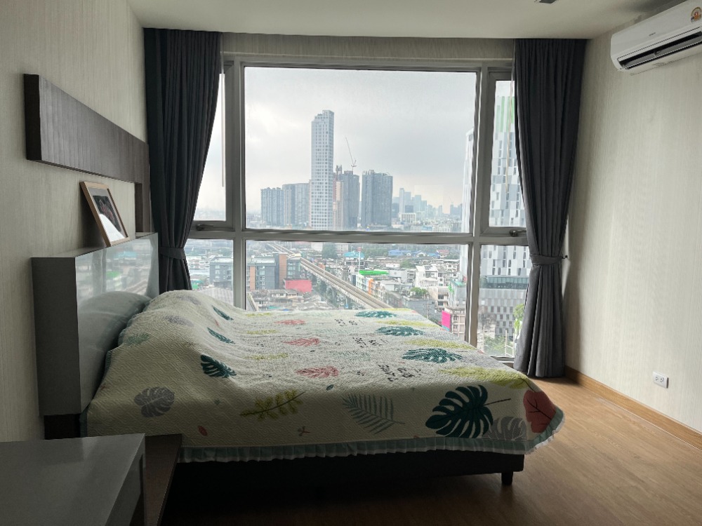 For RentCondoOnnut, Udomsuk : ★ Sky Walk Residence ★ 53 sq m., 18th floor (1 bedroom, 1 bathroom), ★ near BTS Phra Khanong ★ near Gateway Ekkamai, Tesco Lotus, Big C, Major Ekkamai ★ Many amenities ★ Complete electrical appliances