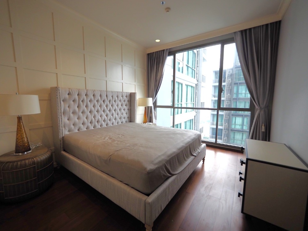 For SaleCondoSukhumvit, Asoke, Thonglor : Condo for sale, Quattro by Sansiri, 53 sq m., high floor, city view, beautifully decorated room, ready to move in, in the heart of the city, near BTS Thonglor.