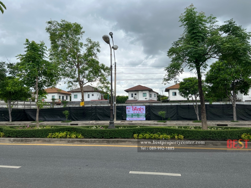 For RentLandNawamin, Ramindra : For Rent / Empty land for rent next to the road, Soi Sai Mai 43, beautiful, suitable for a Show Room, restaurant, office or other things.