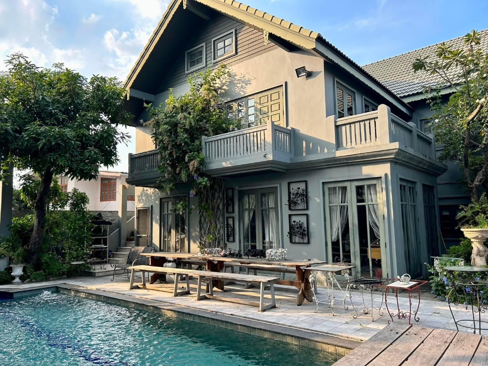 For SaleHouseSapankwai,Jatujak : Baan Inthamara 22 / 4 Bedrooms (Sale), Baan Inthamara 22 / 4 Bedrooms (SALE) NUB613