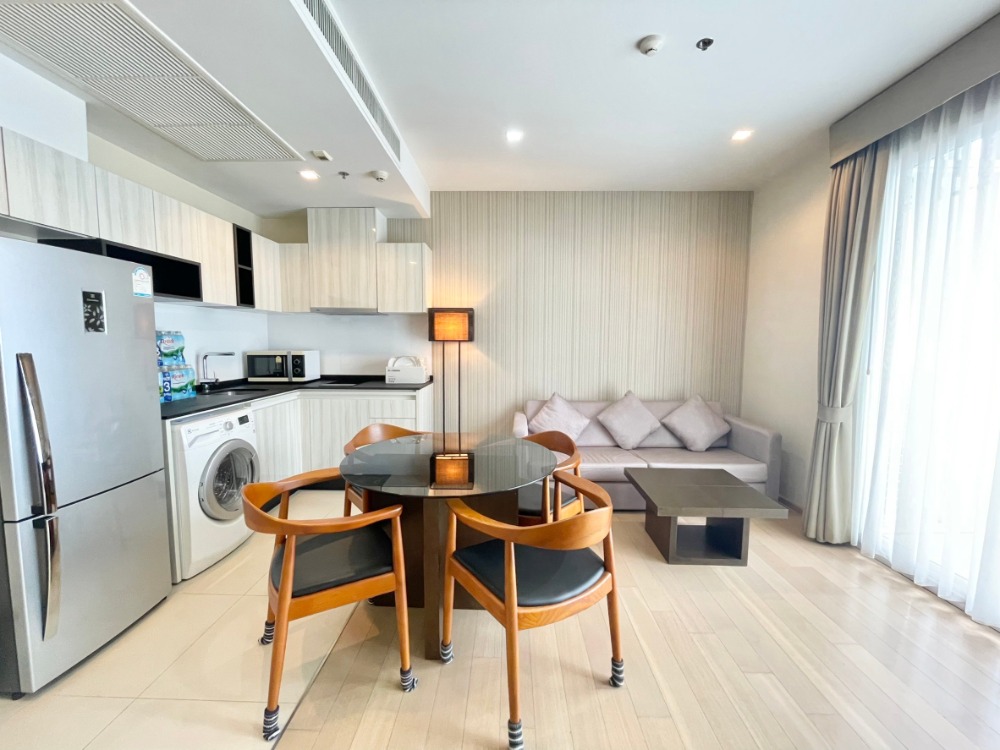 ให้เช่าคอนโดสุขุมวิท อโศก ทองหล่อ : Comfy 1 Bed Condo for Rent!