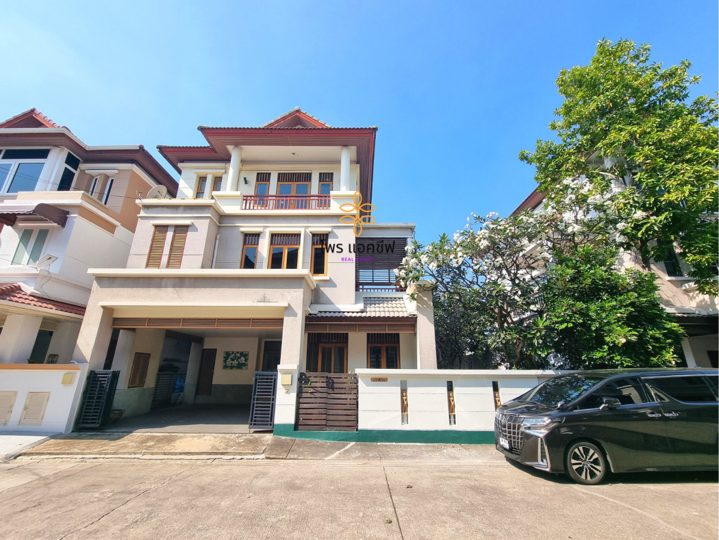 For SaleHouseOnnut, Udomsuk : Sukhumvit house for sale with large 4 bedrooms near BTS