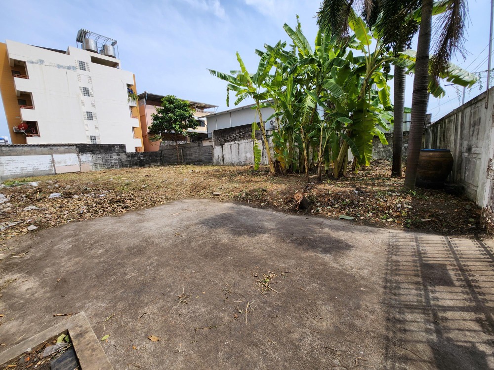 For SaleLandYothinpattana,CDC : Land for sales 109 Sq.w. Ladprao 87, near CDC/ Central Eastville