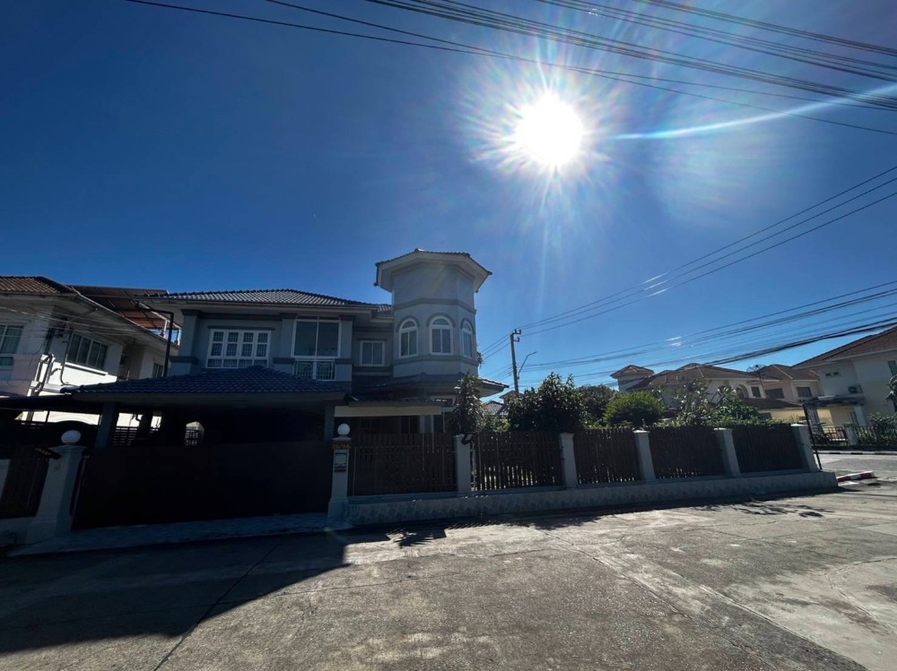 For SaleHouseMin Buri, Romklao : 2-story detached house for sale, Passorn Village 13, Suwinthawong, next to Suwinthawong Road.