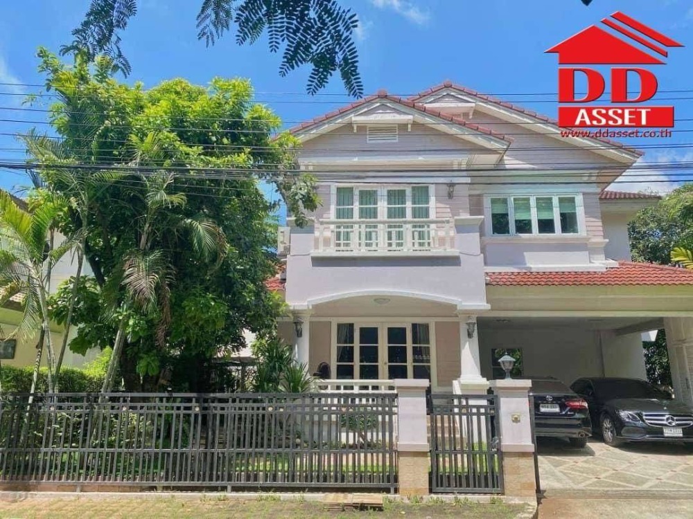 For SaleHouseSamut Prakan,Samrong : 2-story detached house for sale in Nantawan Srinakarin Village, Samut Prakan, code H8047.